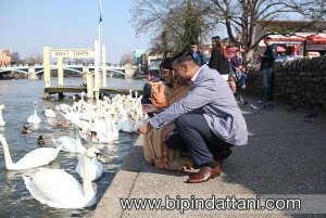 asian pre wedding session near river thames