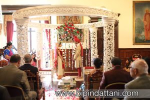 Khiloni & Amish saying marriage vow hare krishna temple wedding in mandap