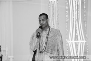 kamal pandey popular indian wedding priest